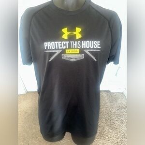 Men’s used black Under Armour protect this house size L large heatgear shirt Pre